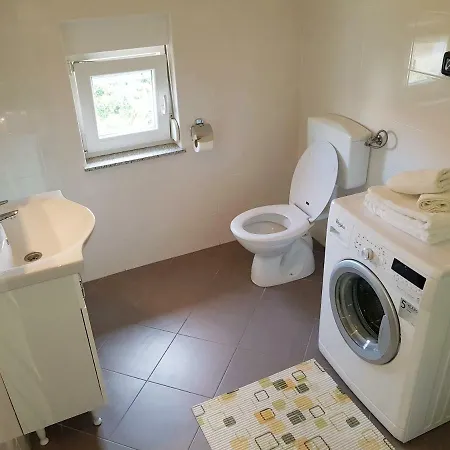 Stoja Gæstehus 3*